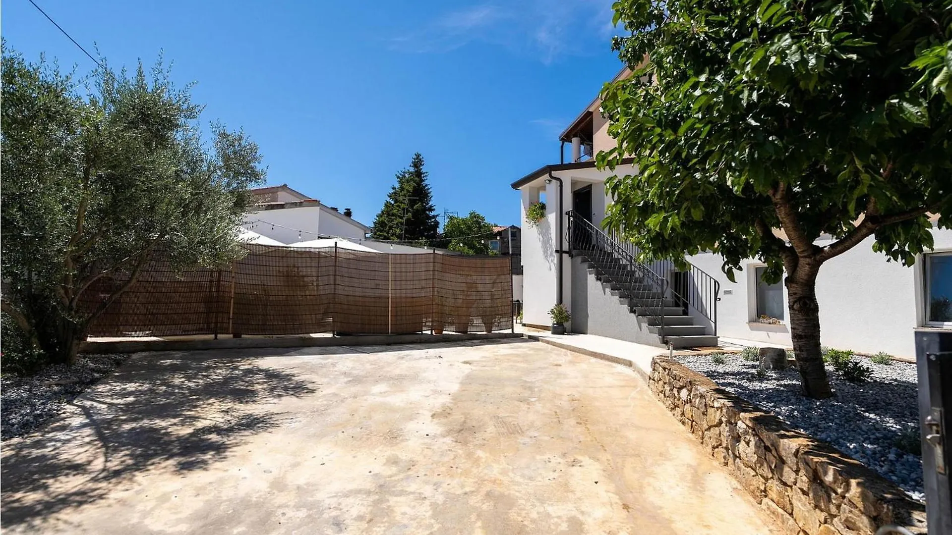 Larisa Apartment Tar-Vabriga