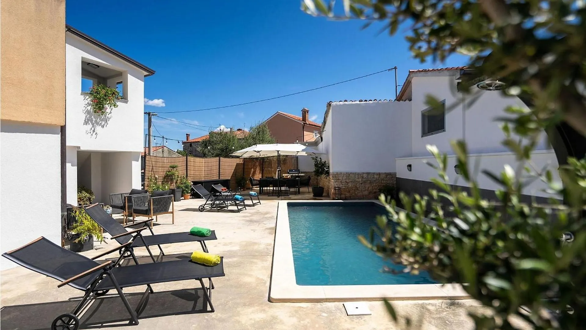 Larisa Apartment Tar-Vabriga
