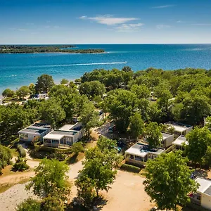 4* Kompleks wypoczynkowy Mobile Homes - Fkk Nudist Solaris